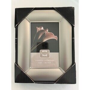 Prinz Classic Collection 4x6 Satin Silver Frame Lacquer Finish 1754-465 NEW